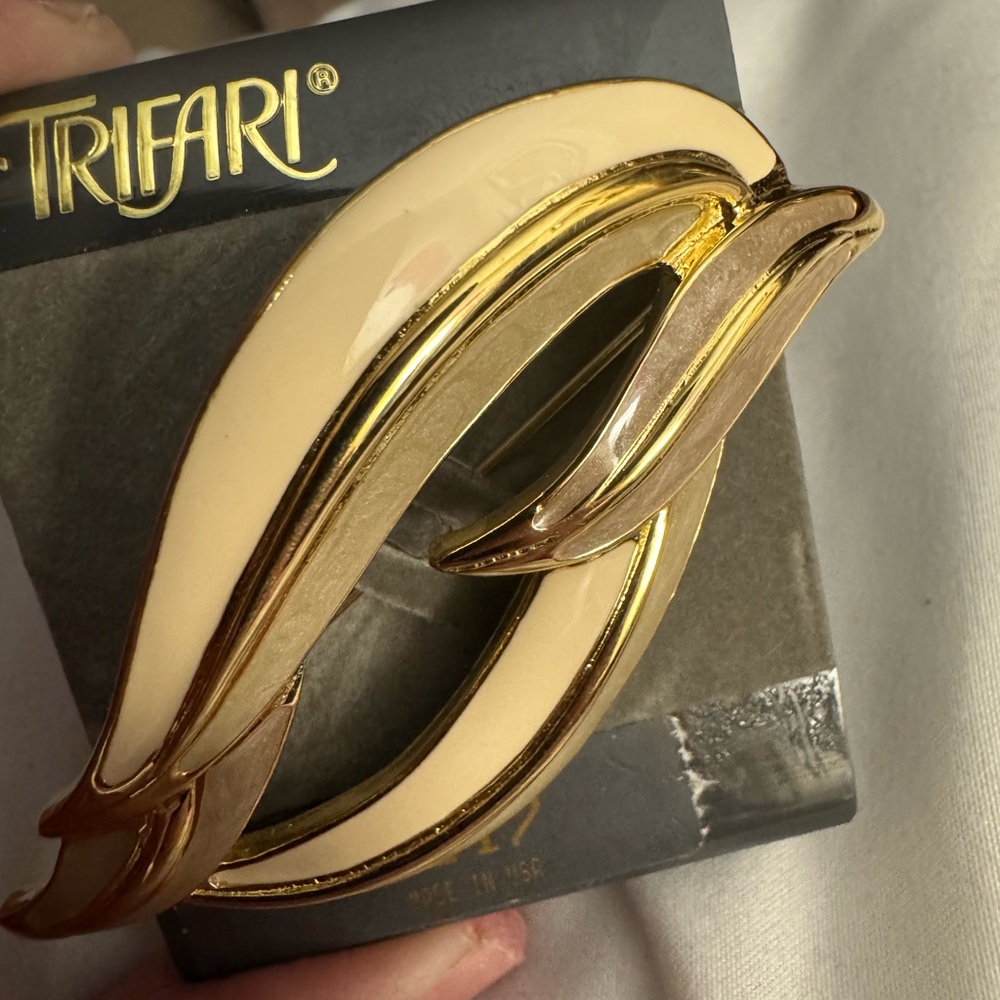 Trifari Gold and White Brooch